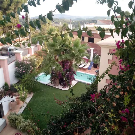 Casa Sitges Hills 度假居 *
